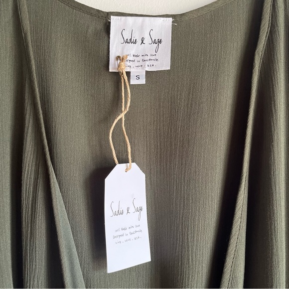 NEW Sadie & Sage Balloon Sleeve Cross Front Top in Green Size S Small Made in CA - Picture 6 of 6